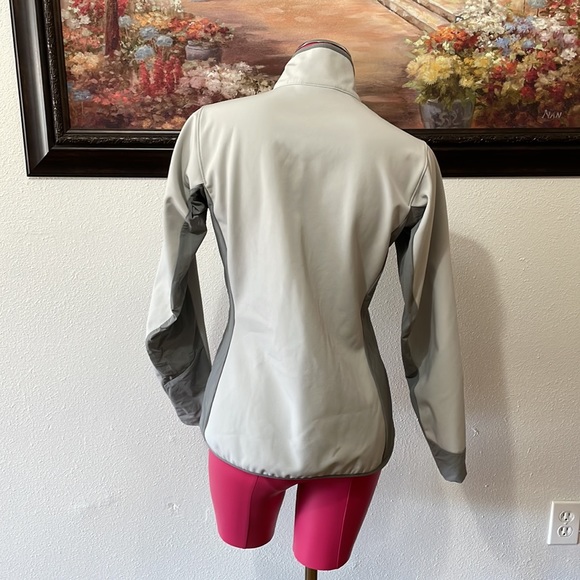 Patagonia Polartec Fleece Lined Softshell Jacket Women's Small Gray Zip Pockets - Picture 3 of 13